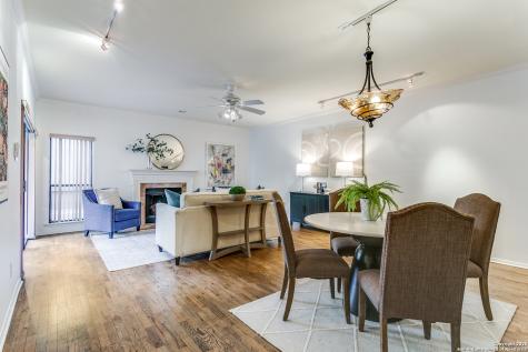 1022 Navarro San Antonio TX 78205