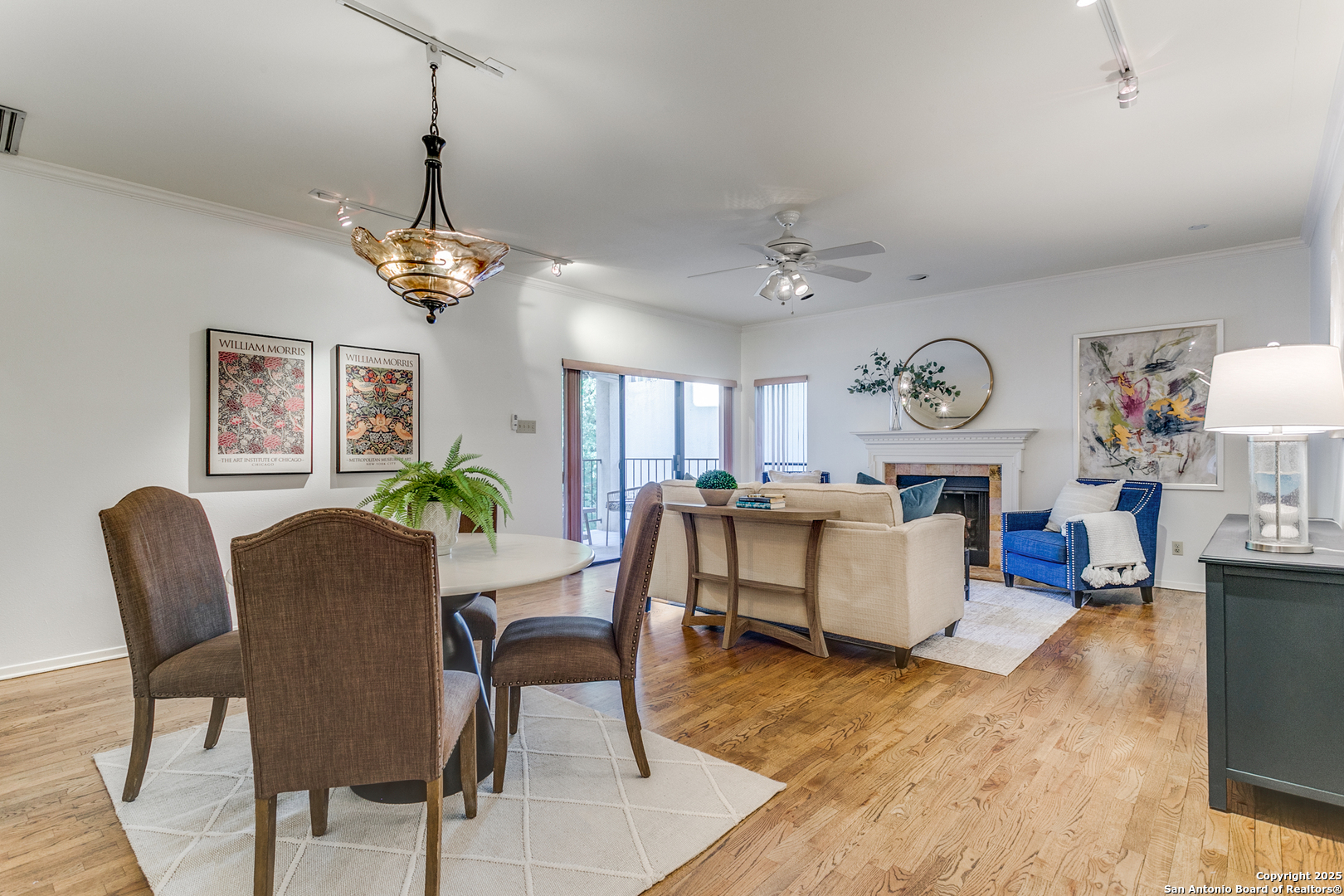1022 Navarro San Antonio TX 78205