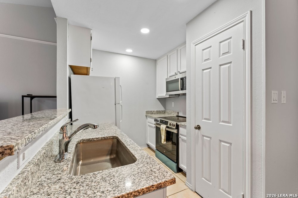4803 Hamilton Wolfe San Antonio TX 78229