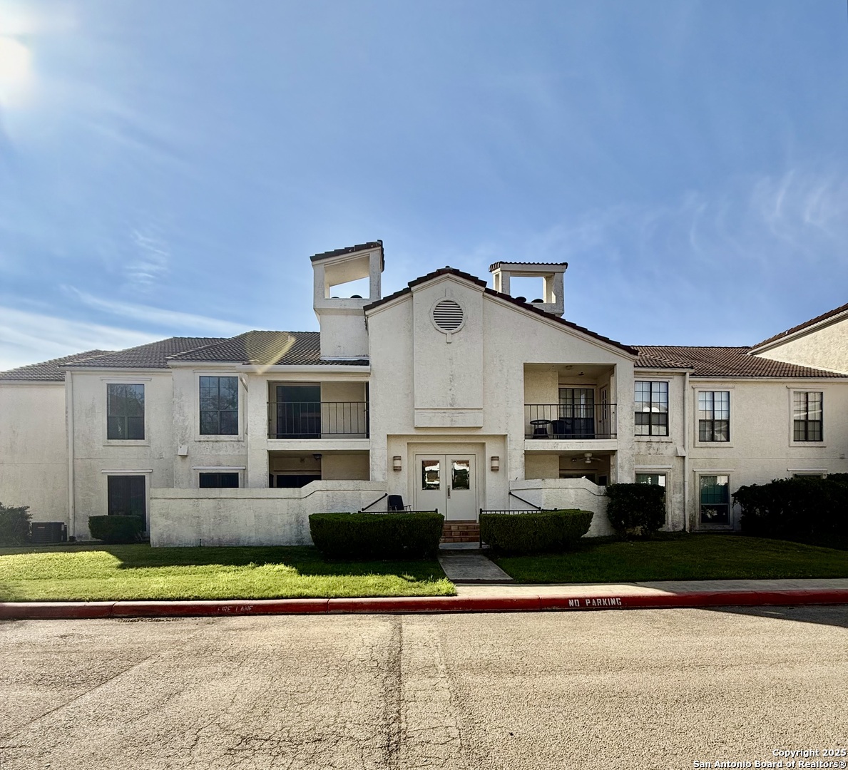 2255 Thousand Oaks San Antonio TX 78232