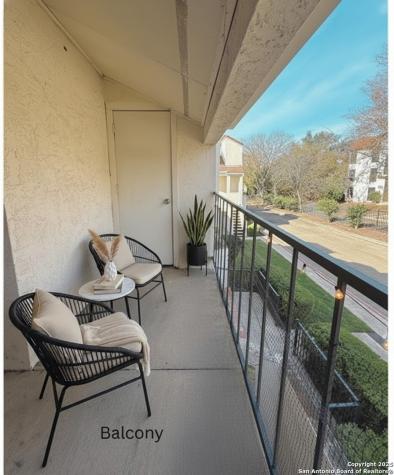 2255 Thousand Oaks San Antonio TX 78232
