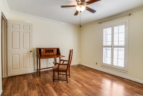 5359 Fredericksburg San Antonio TX 78229
