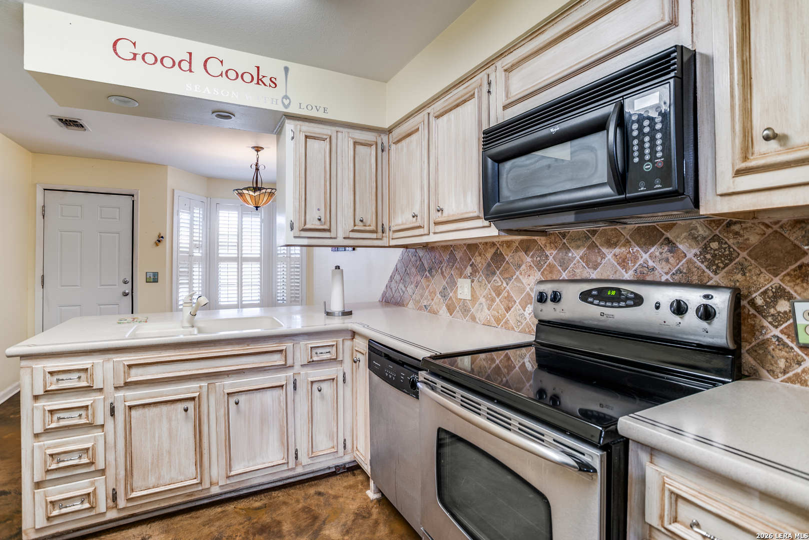 5359 Fredericksburg San Antonio TX 78229