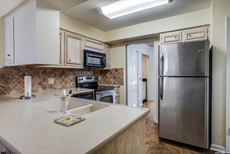 5359 Fredericksburg San Antonio TX 78229