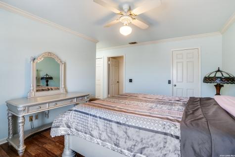 5359 Fredericksburg San Antonio TX 78229