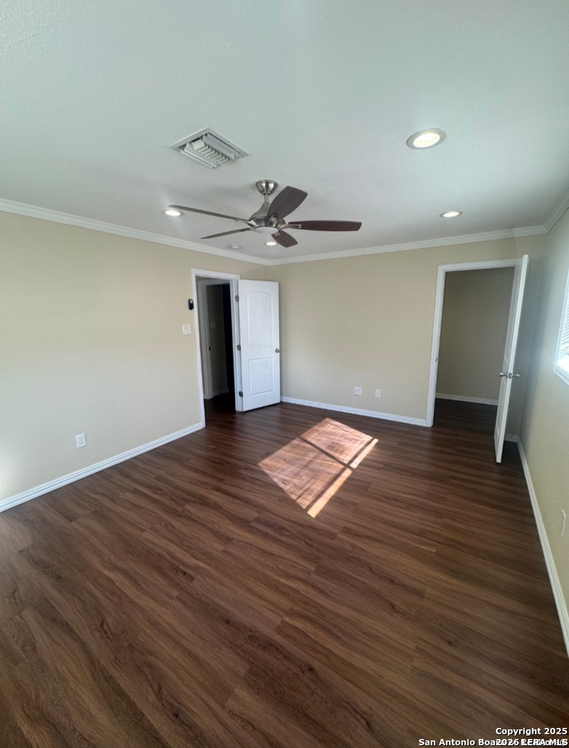 219 W Silver Sands Drive San Antonio TX 78216