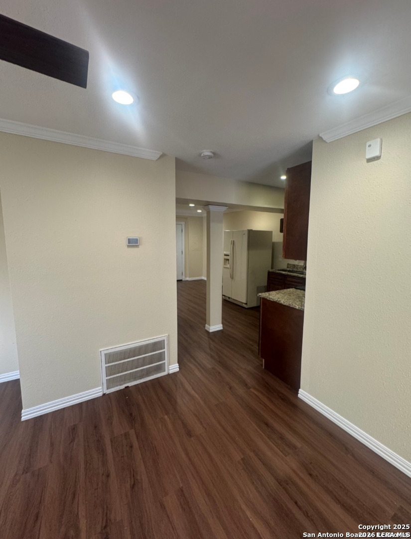 219 W Silver Sands Drive San Antonio TX 78216