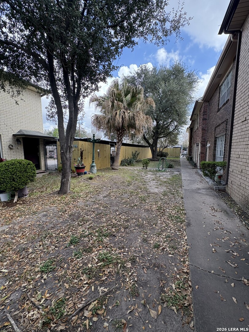 1403 Blalock Houston TX 77055