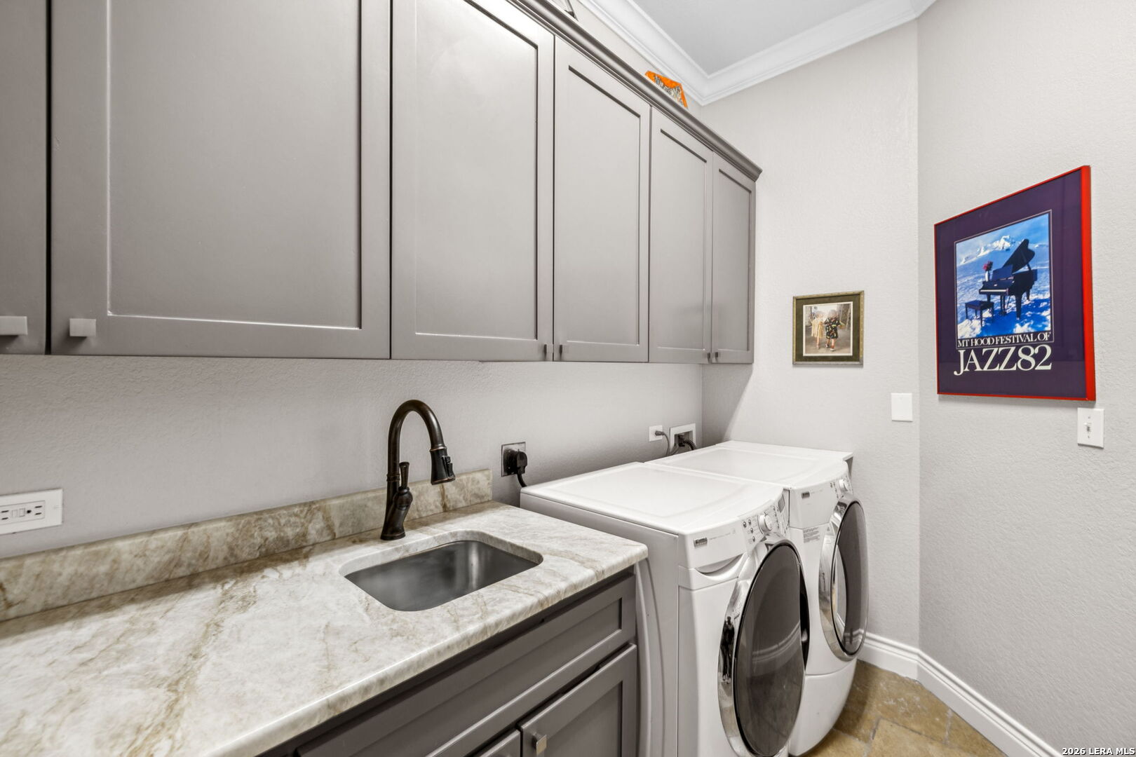 230 Dwyer Avenue San Antonio TX 78204