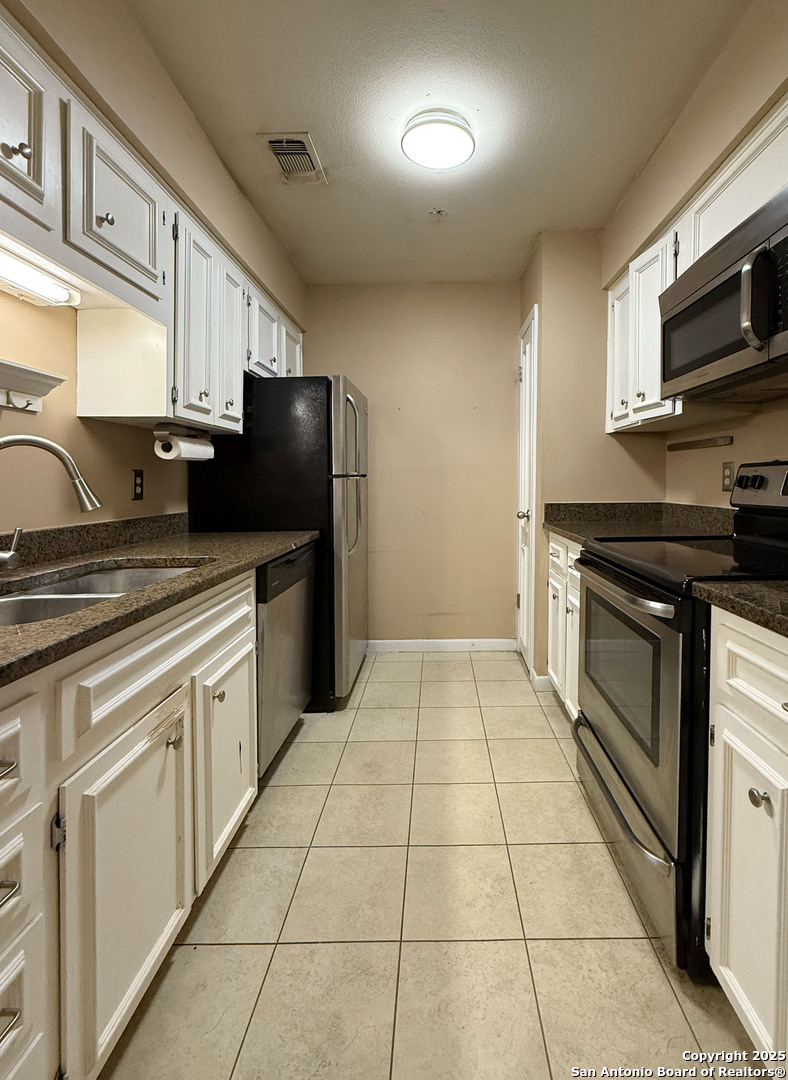 7930 Broadway San Antonio TX 78209