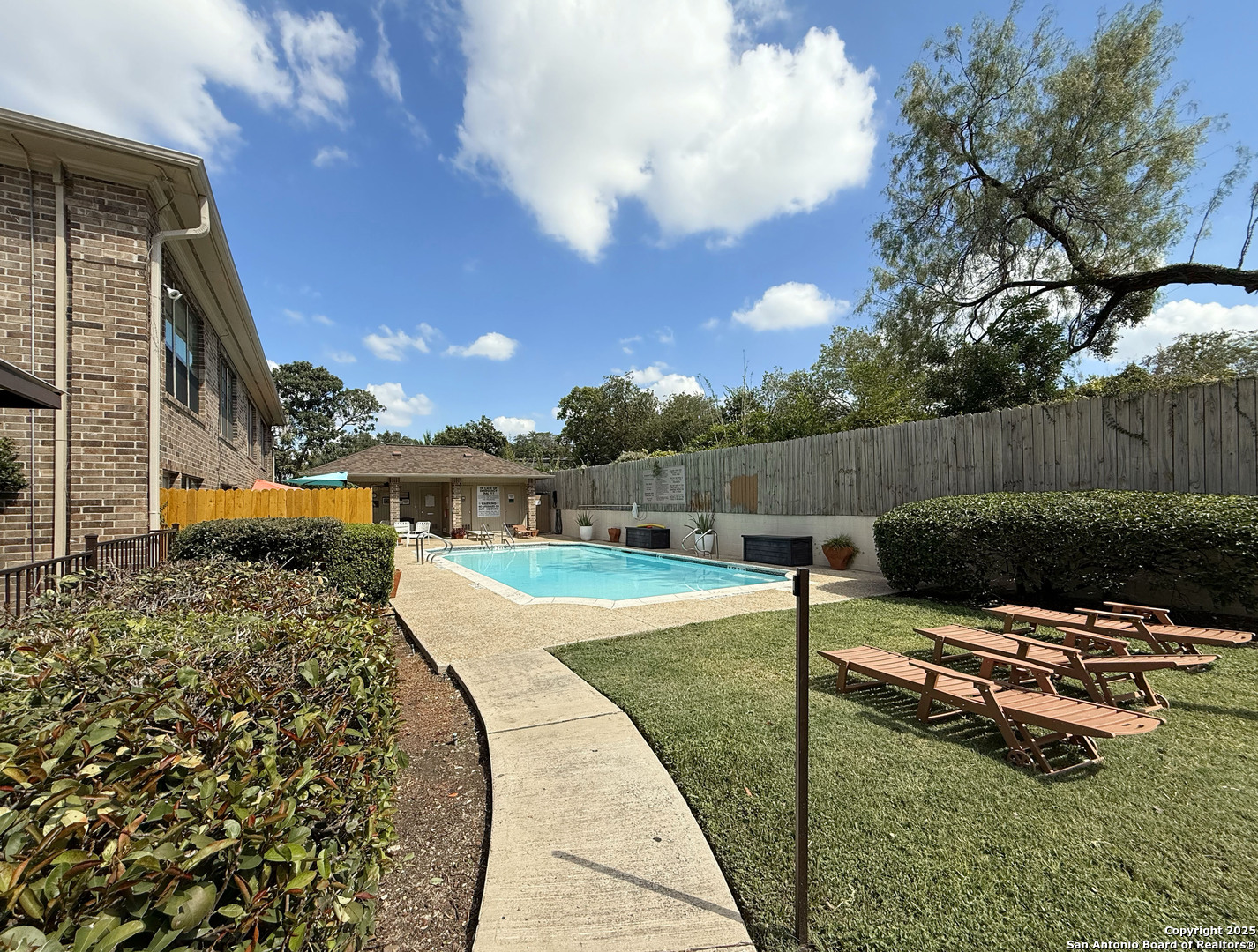 7930 Broadway San Antonio TX 78209