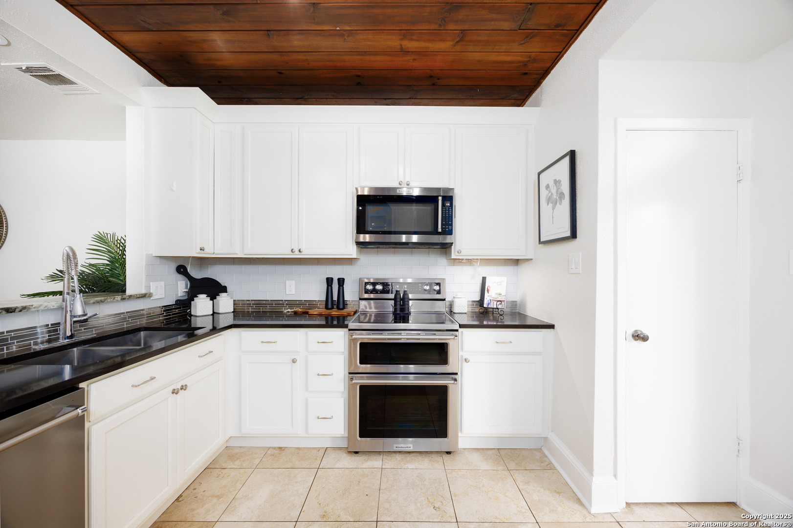 3102 Eisenhauer San Antonio TX 78209