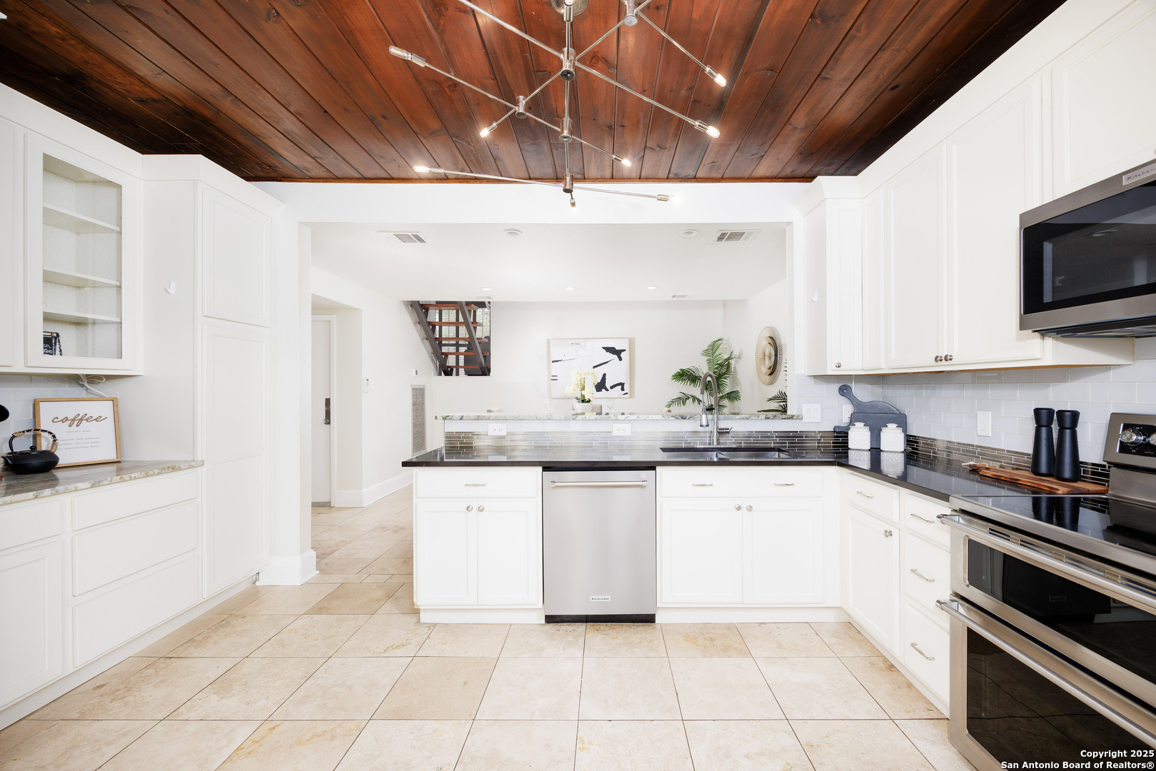 3102 Eisenhauer San Antonio TX 78209