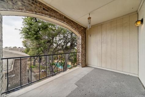 1819 Babcock Road San Antonio TX 78229
