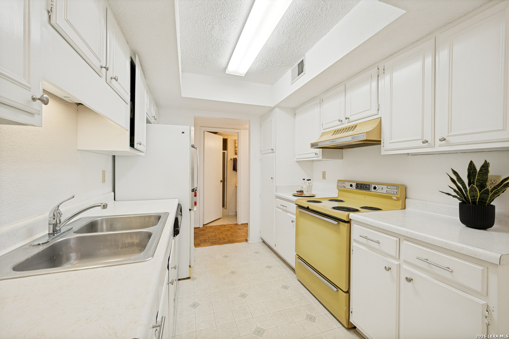 7123 Thrush View San Antonio TX 78209