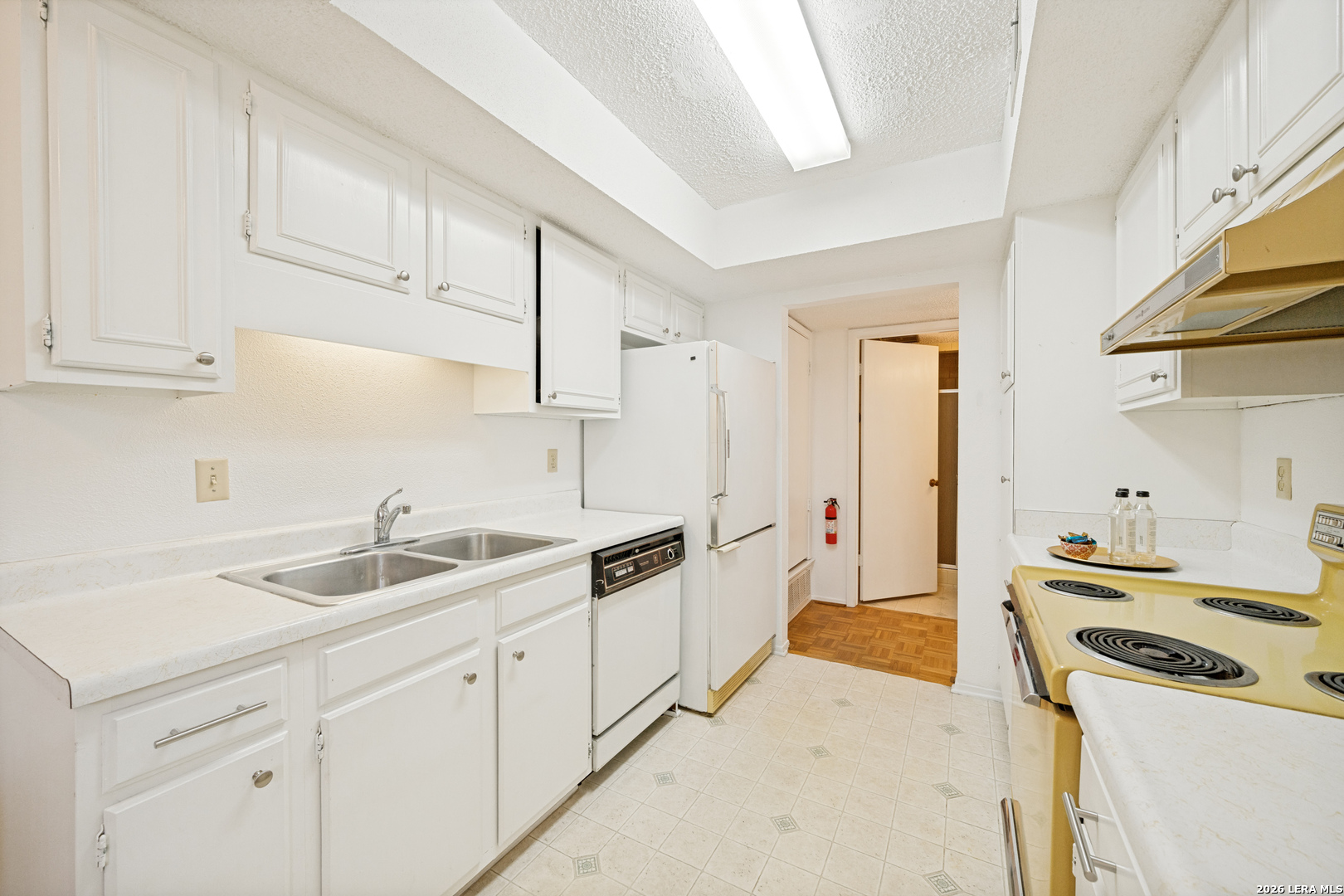 7123 Thrush View San Antonio TX 78209