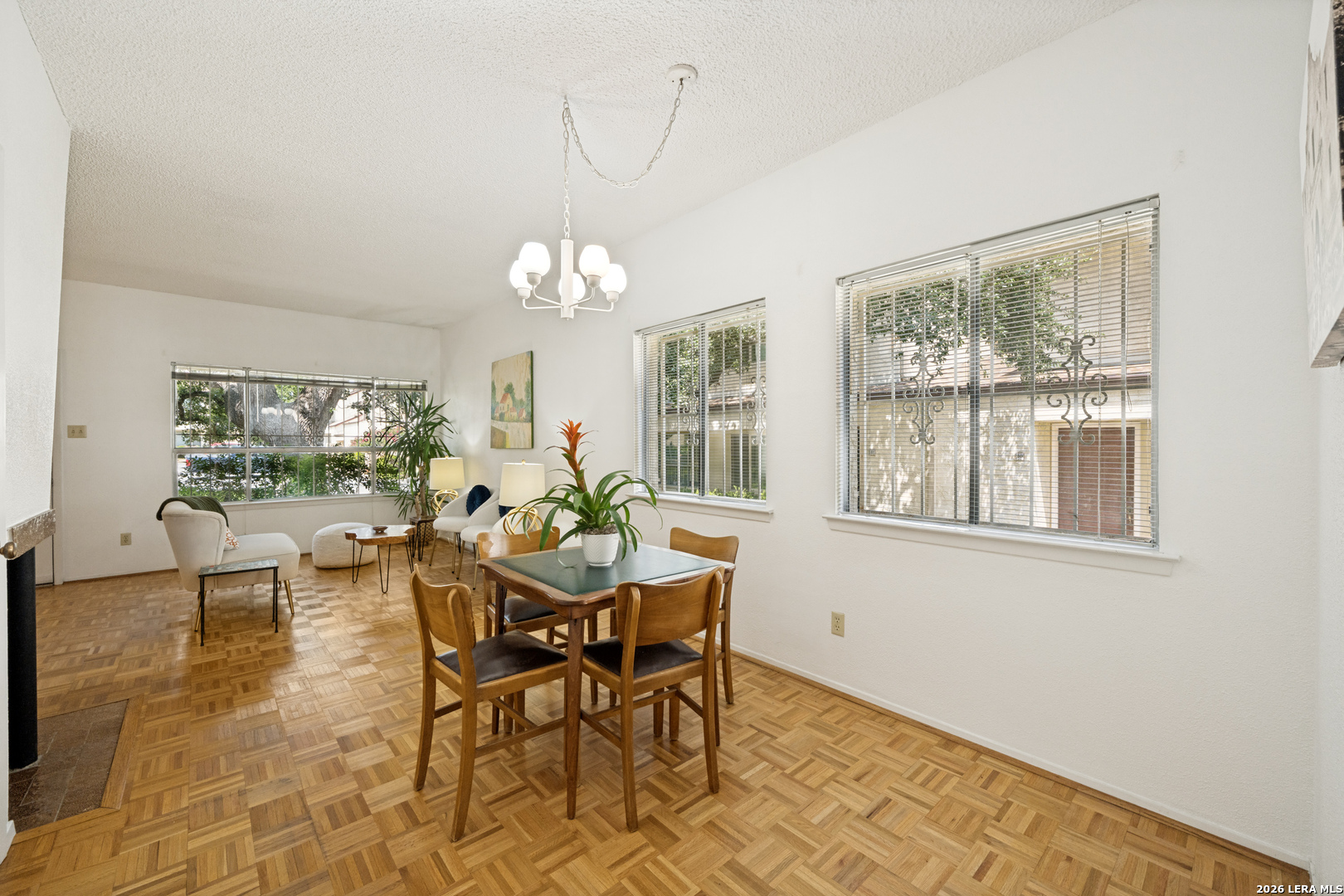 7123 Thrush View San Antonio TX 78209