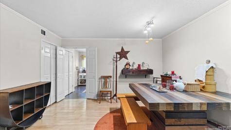 2300 Nacogdoches San Antonio TX 78209