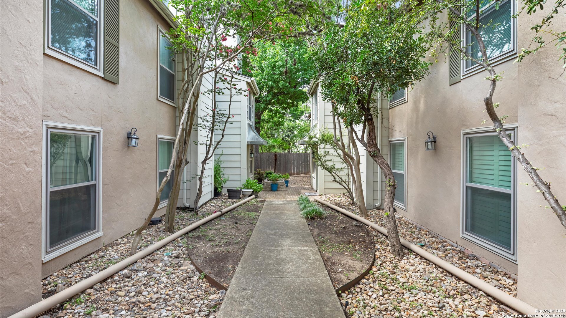 2300 Nacogdoches San Antonio TX 78209