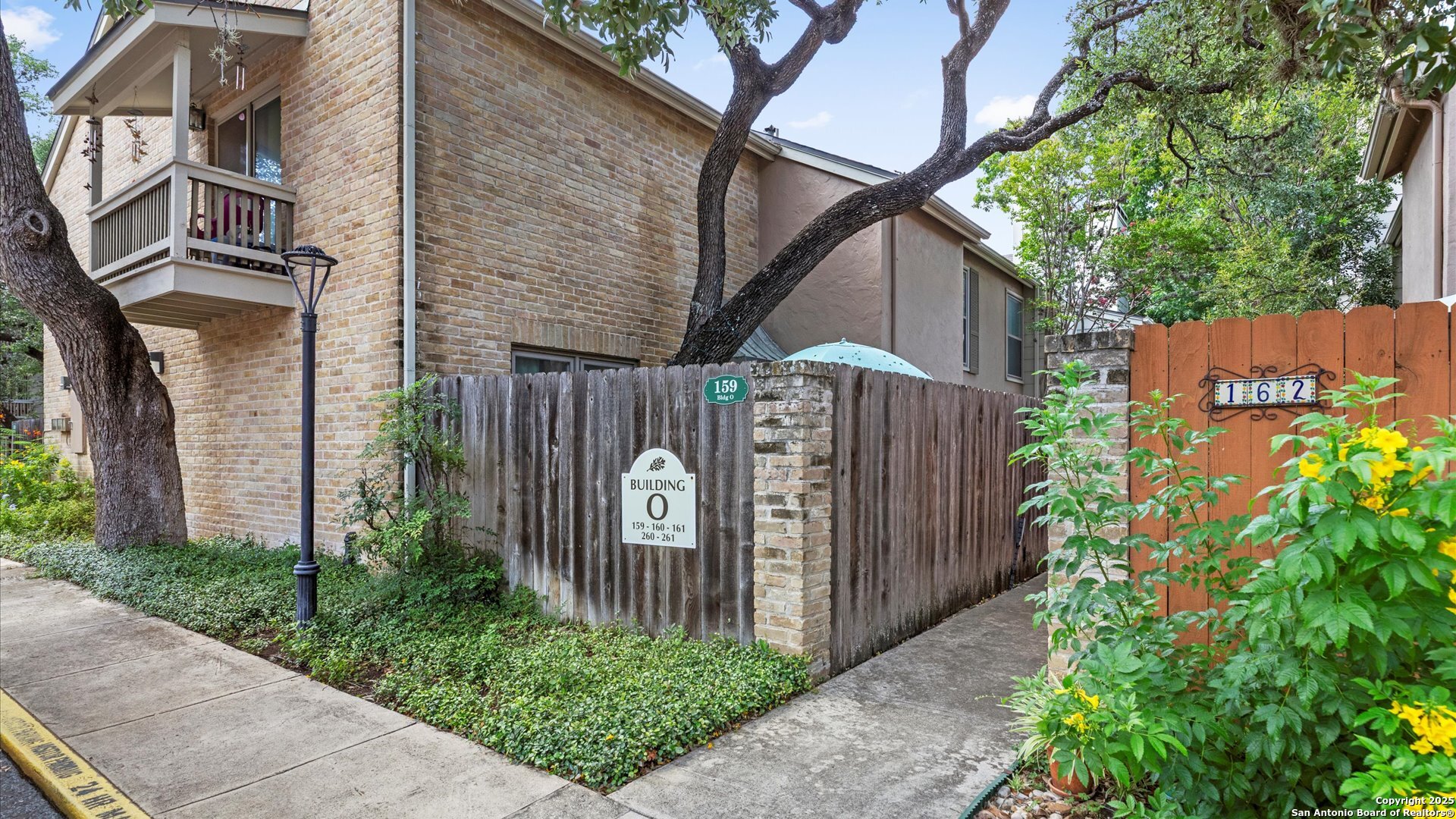 2300 Nacogdoches San Antonio TX 78209