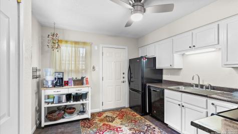 2300 Nacogdoches San Antonio TX 78209