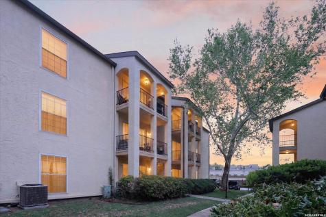 8702 Village Drive San Antonio TX 78217