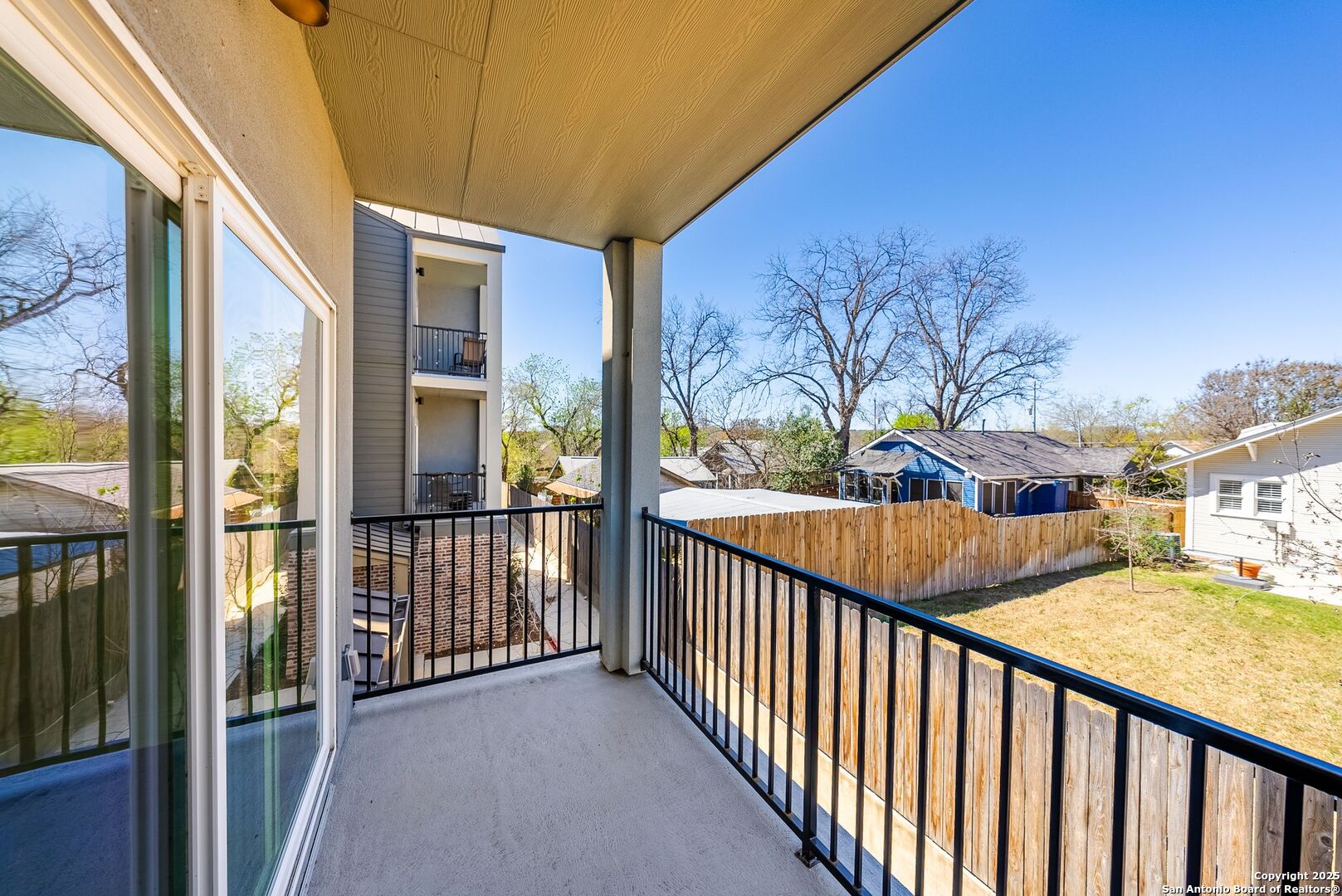 419 Ira #2101 San Antonio TX 78209