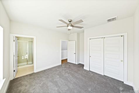419 Ira #2101 San Antonio TX 78209