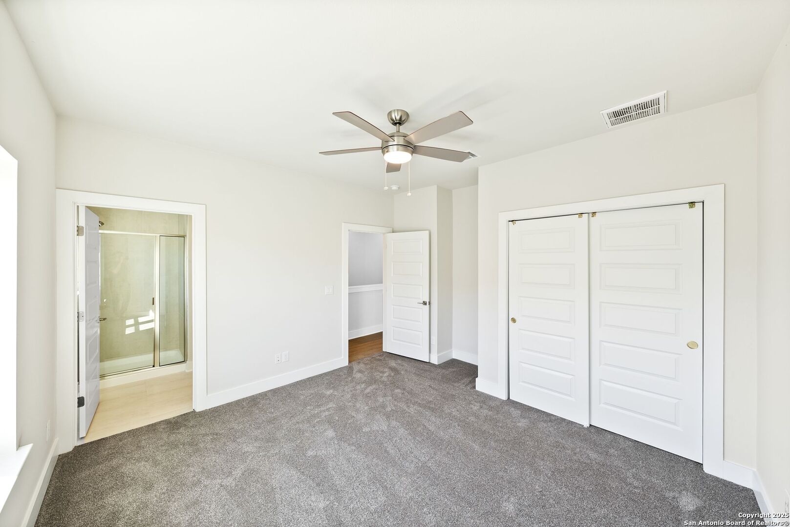 419 Ira #2101 San Antonio TX 78209