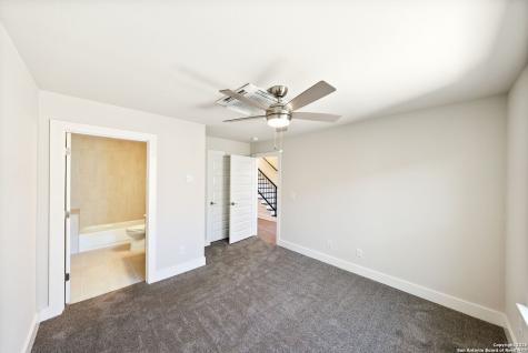 419 Ira #2101 San Antonio TX 78209