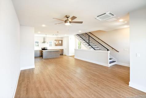419 Ira #2101 San Antonio TX 78209