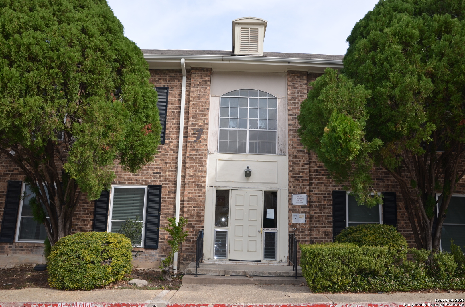 1819 Babcock San Antonio TX 78229