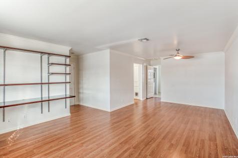 165 W Rampart San Antonio TX 78216