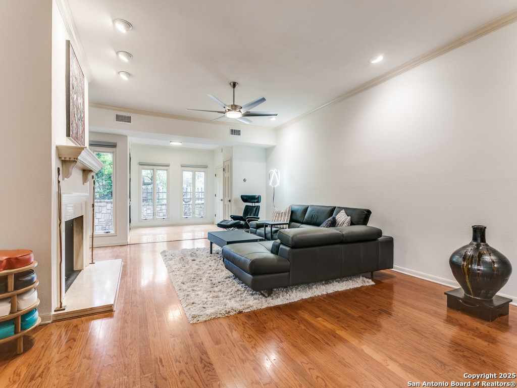 8000 Donore Place San Antonio TX 78229