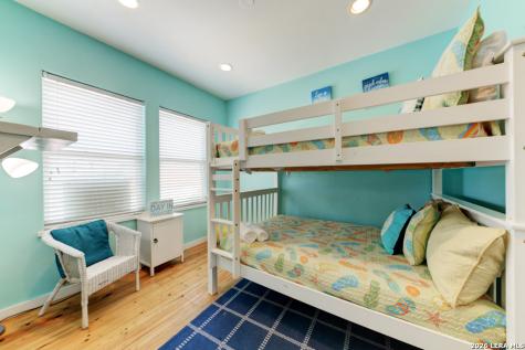 2525 S 11th Port Aransas TX 78373