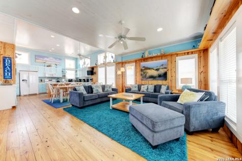 2525 S 11th Port Aransas TX 78373