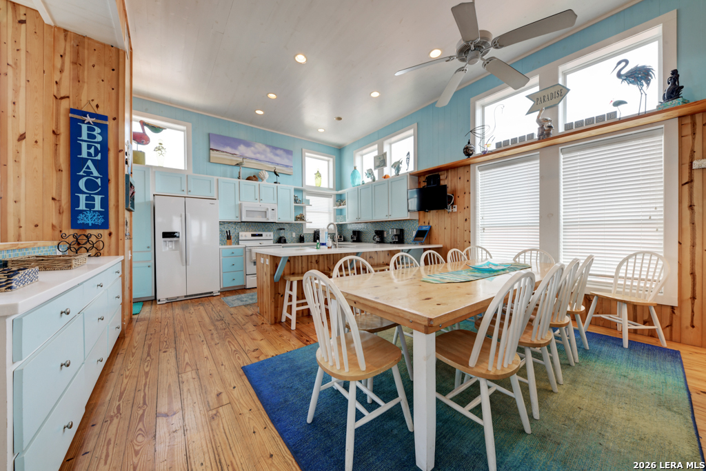 2525 S 11th Port Aransas TX 78373