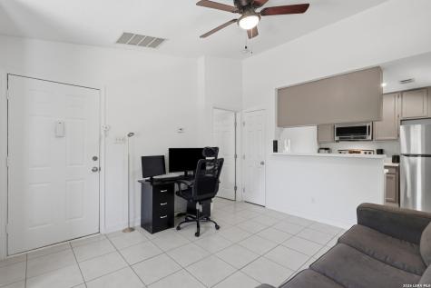 4803 Hmailton Wolfe Road San Antonio TX 78229