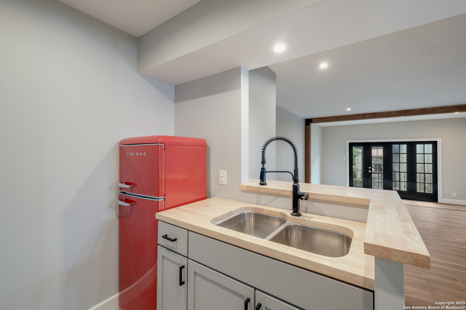 66 Brees Boulevard San Antonio TX 78209