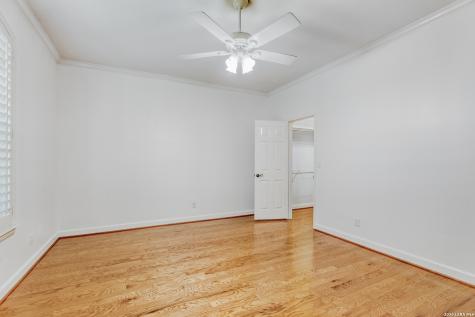 100 W El Prado San Antonio TX 78212