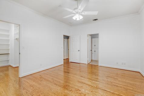100 W El Prado San Antonio TX 78212