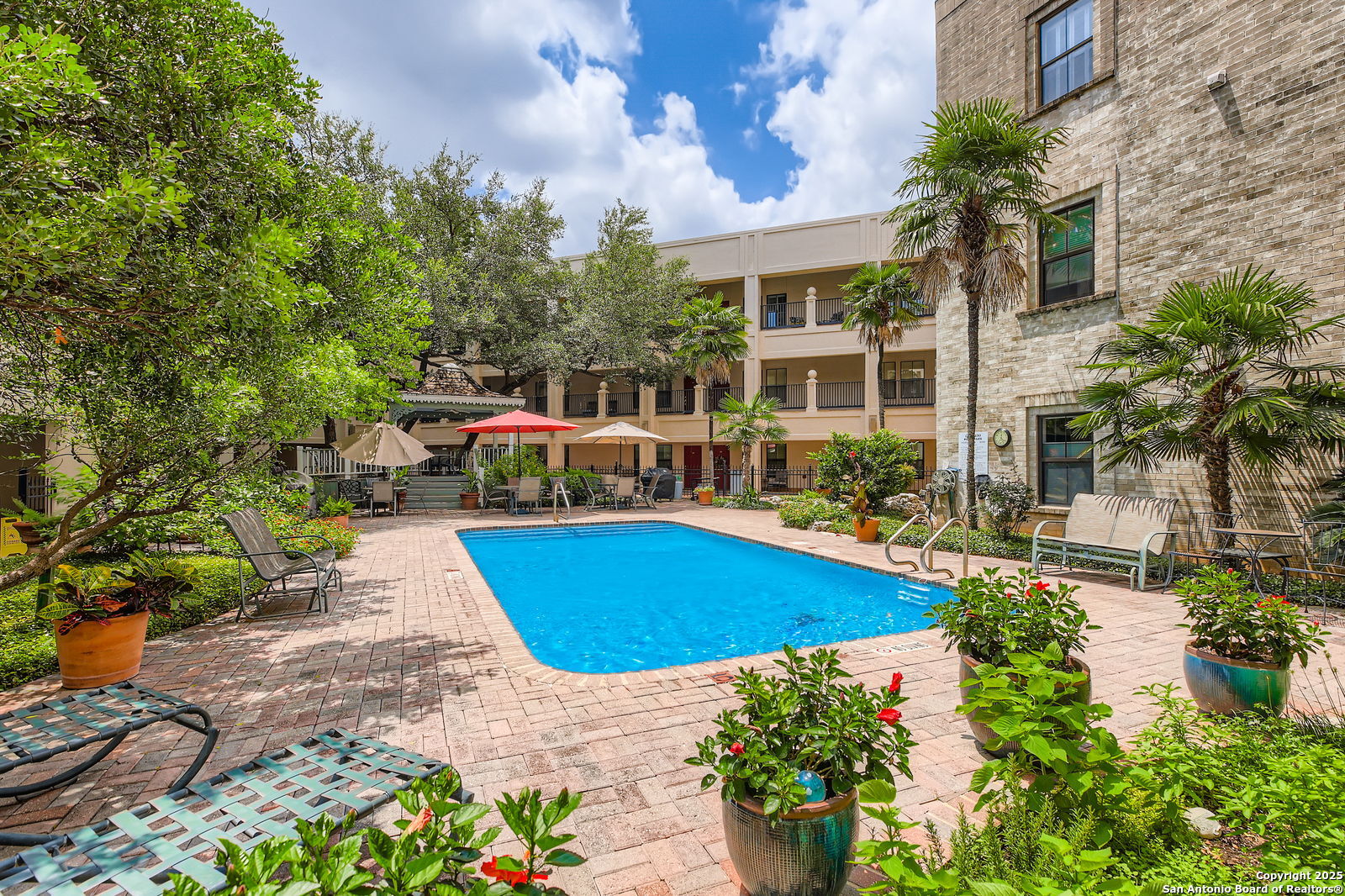 100 W El Prado San Antonio TX 78212