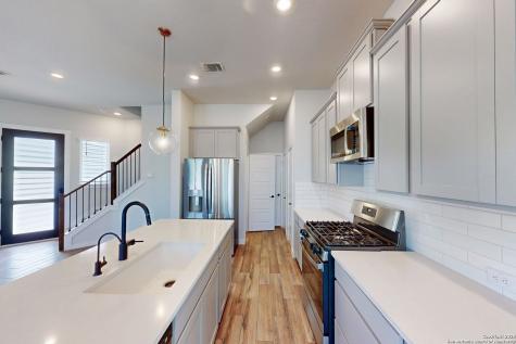 5843 Whitby Road San Antonio TX 78240