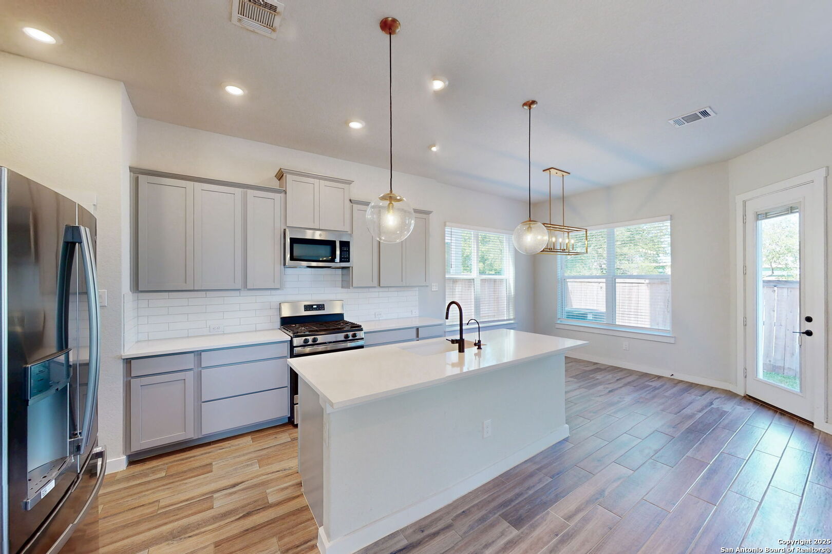 5843 Whitby Road San Antonio TX 78240