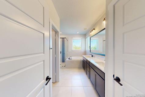 5843 Whitby Road San Antonio TX 78240