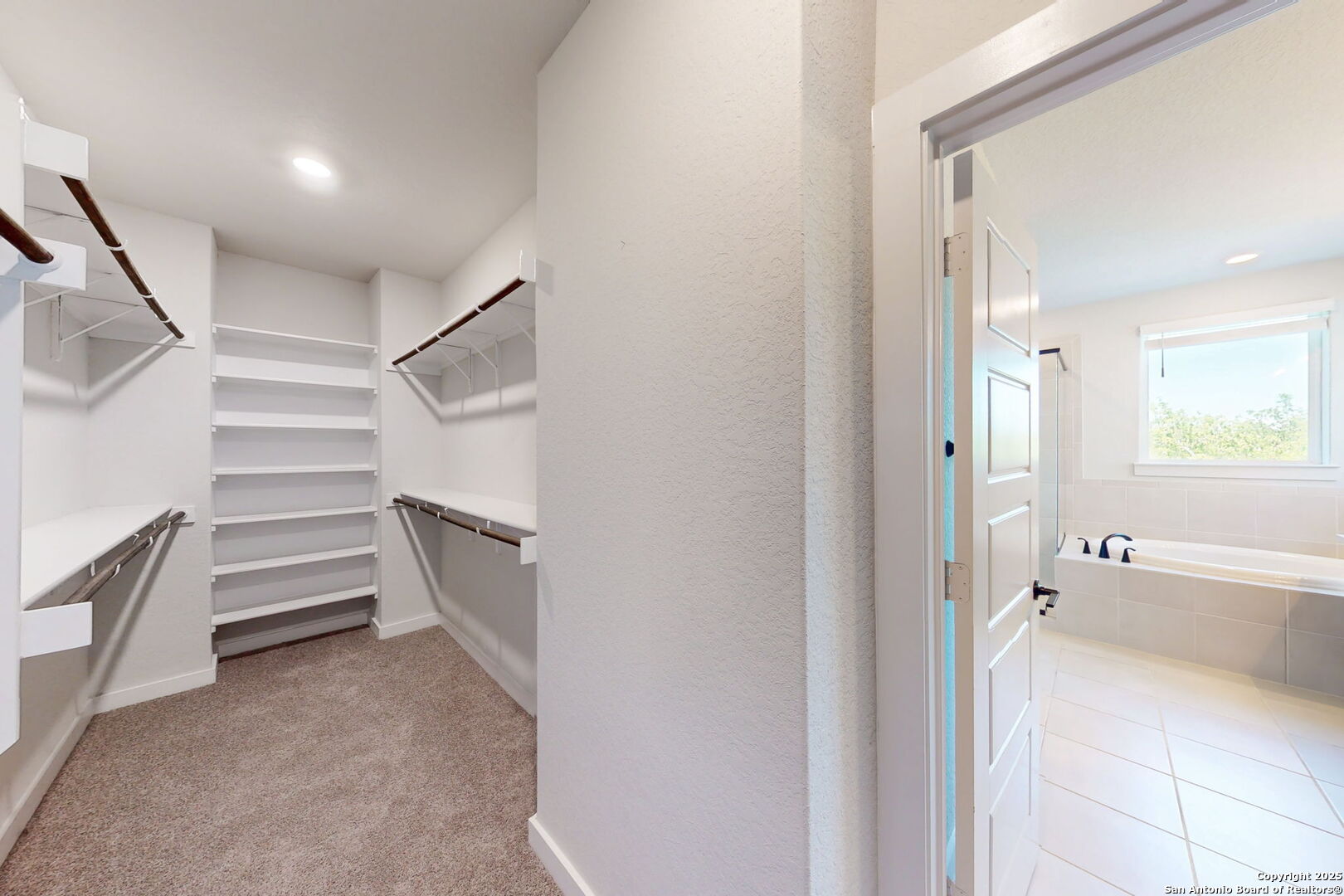 5843 Whitby Road San Antonio TX 78240