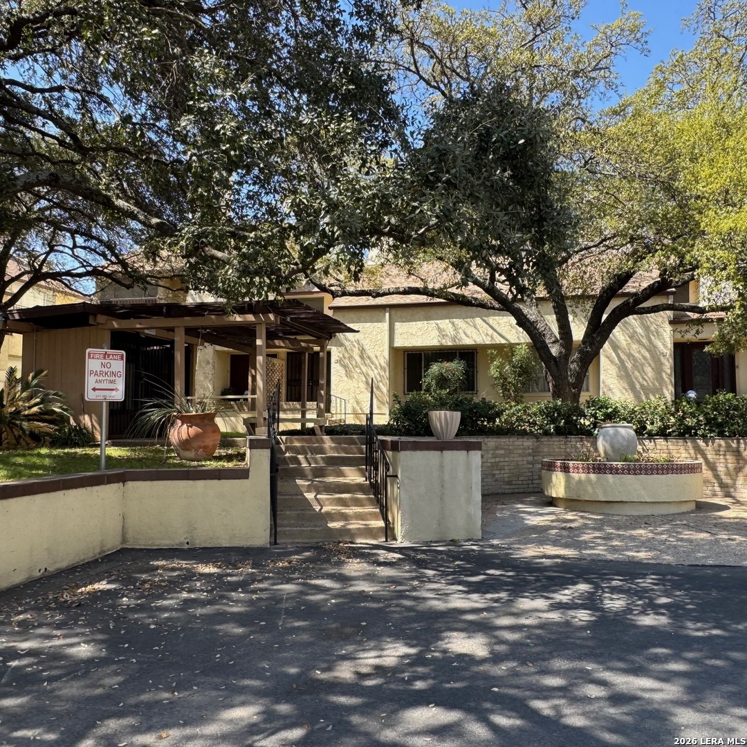7123 Thrush View San Antonio TX 78209