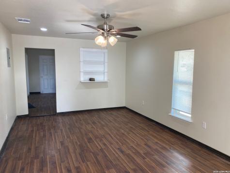 514 S Park Street Uvalde TX 78801