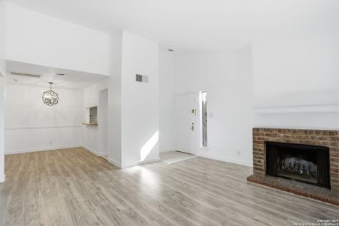2935 Nacogdoches San Antonio TX 78217