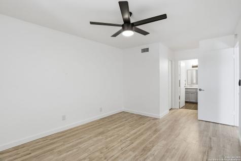 2935 Nacogdoches San Antonio TX 78217